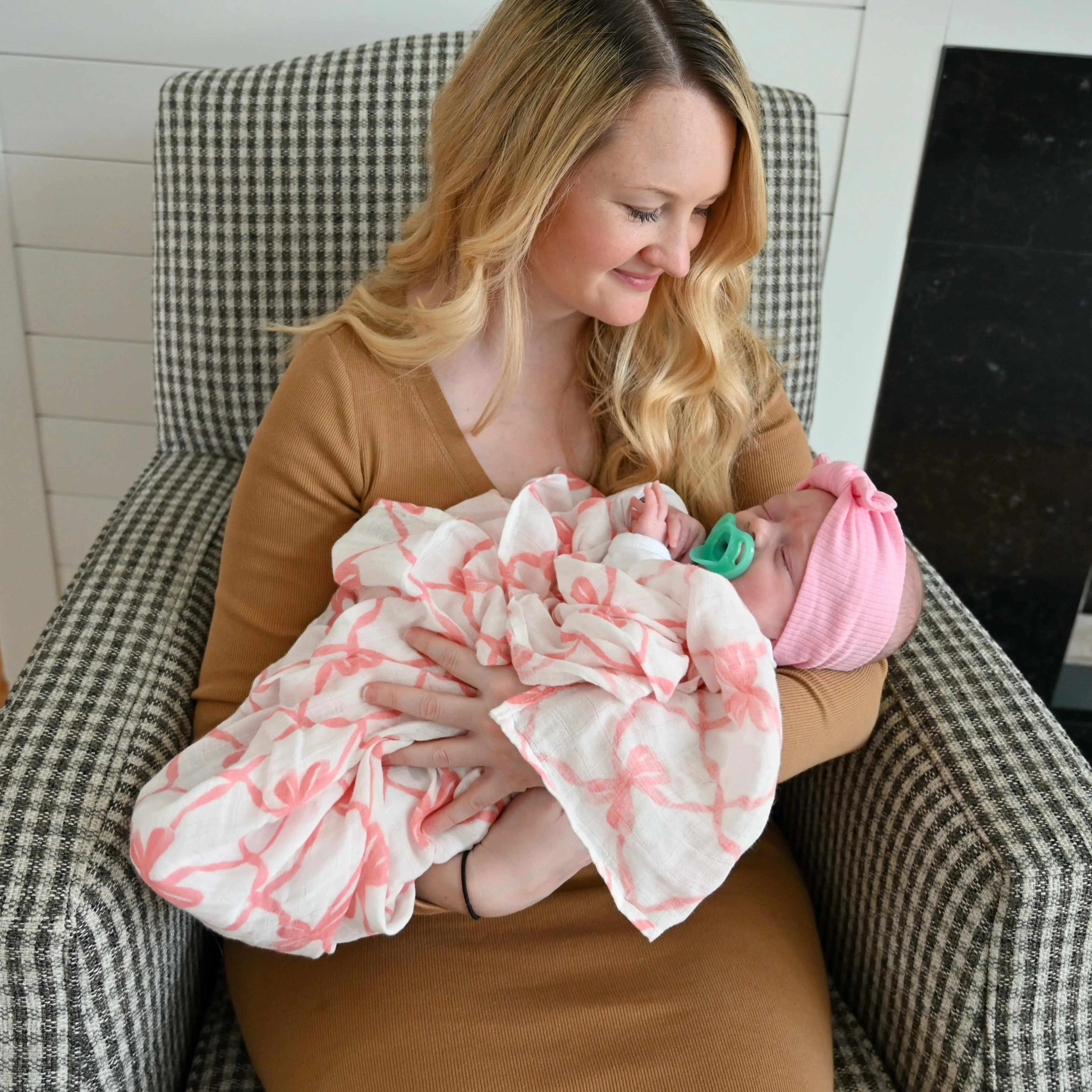 Beautiful Bows Baby Swaddle Blanket