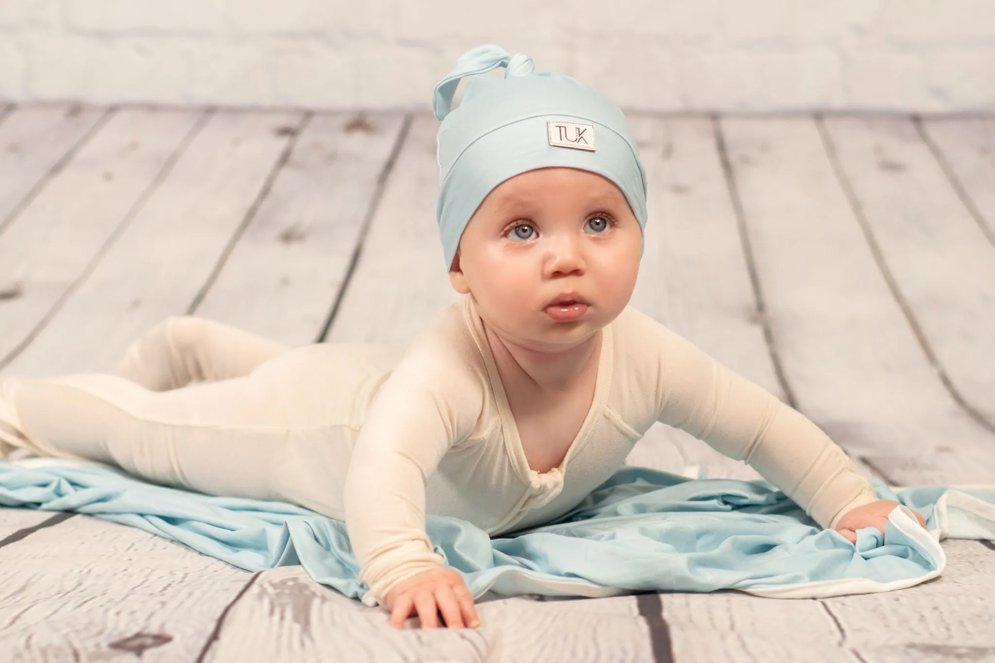 Blue Pattern Swaddle/Beanie Set