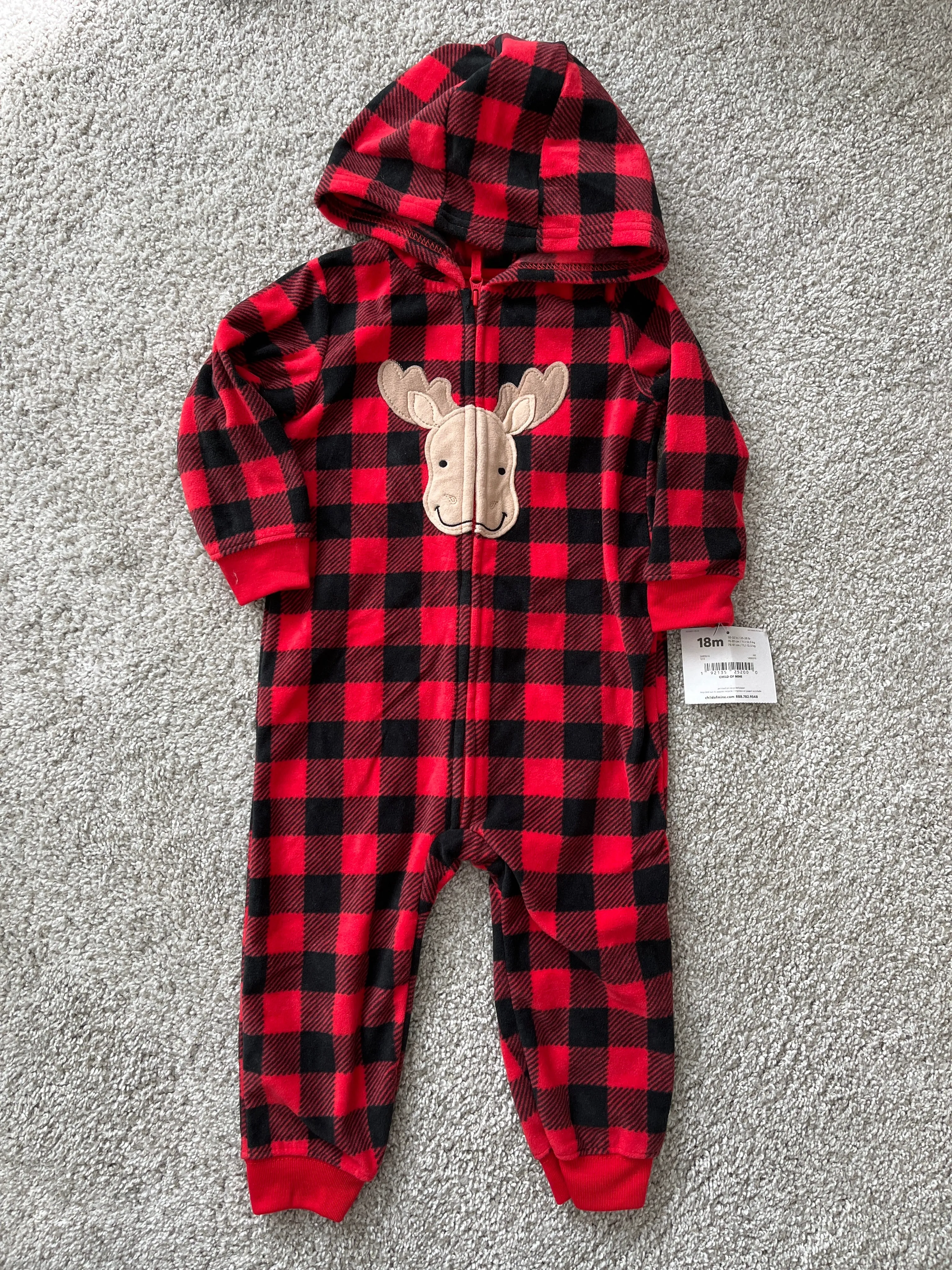 BNWT Carter’s fleece zip-up onesie. 18m, Kids 18 Month (12-18M)