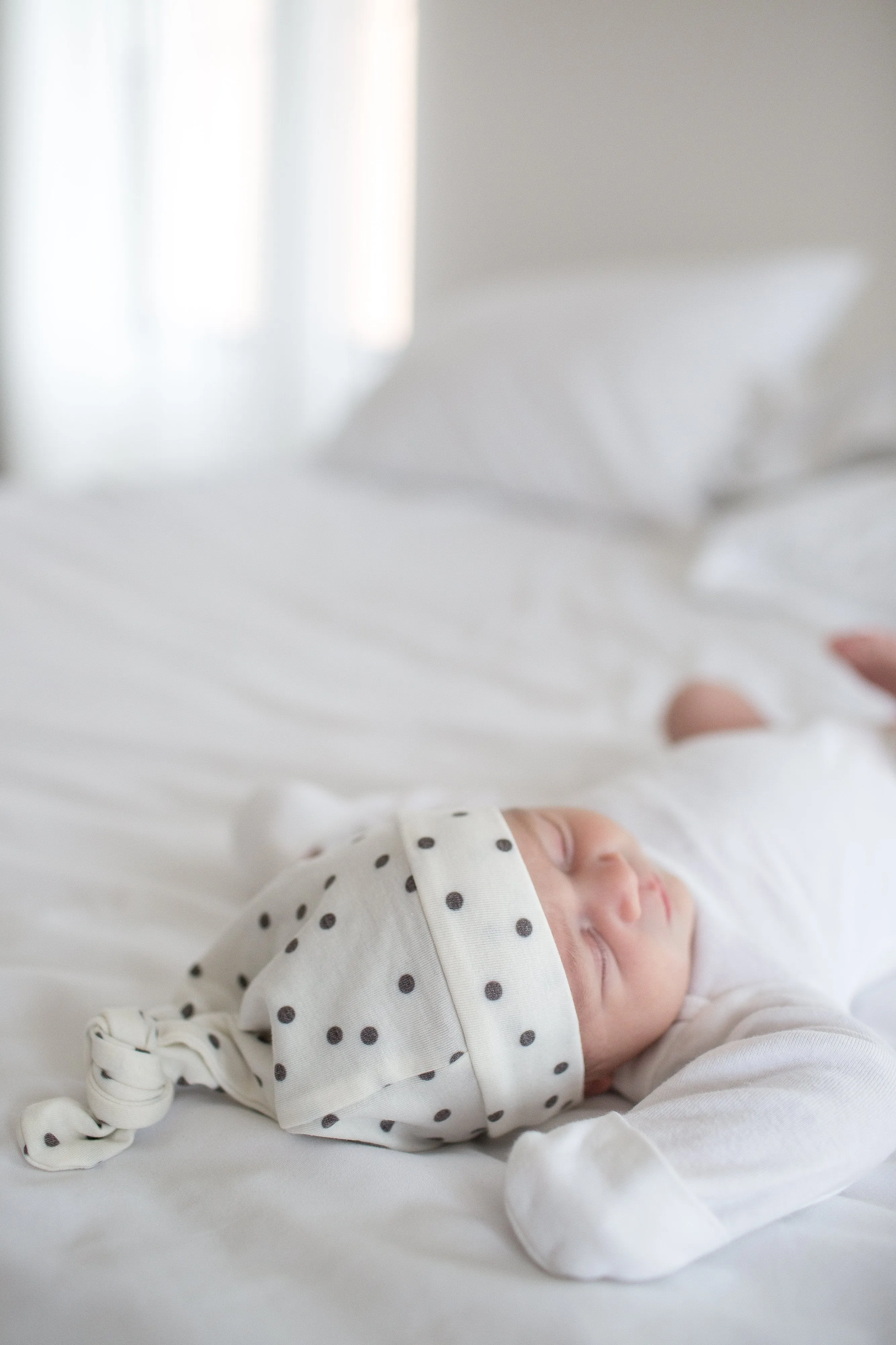 Copper Pearl Newborn Top Knot Hat - Willow