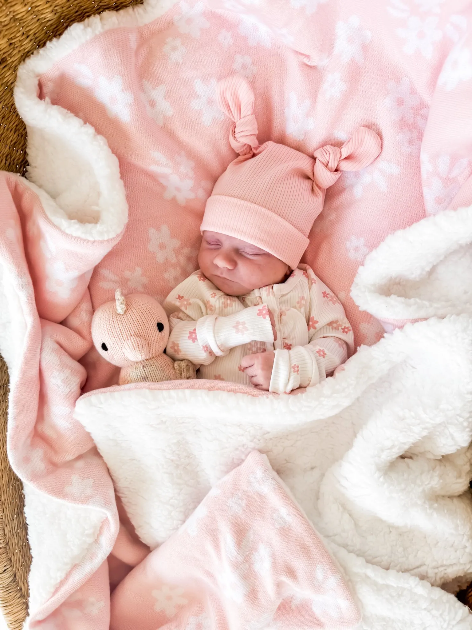 Double Knot Beanie | Baby Pink Rib