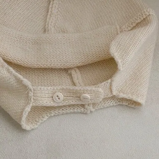 Knitted Bonnet (Two Colours)