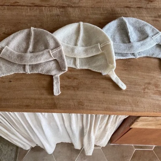Knitted Bonnet (Two Colours)