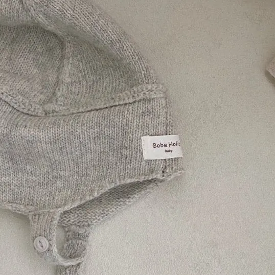 Knitted Bonnet (Two Colours)