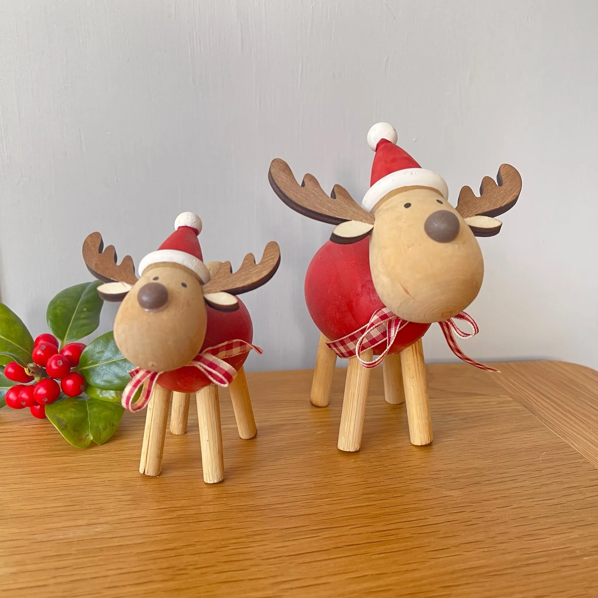 Mummy And Baby Wooden Reindeer Pair
