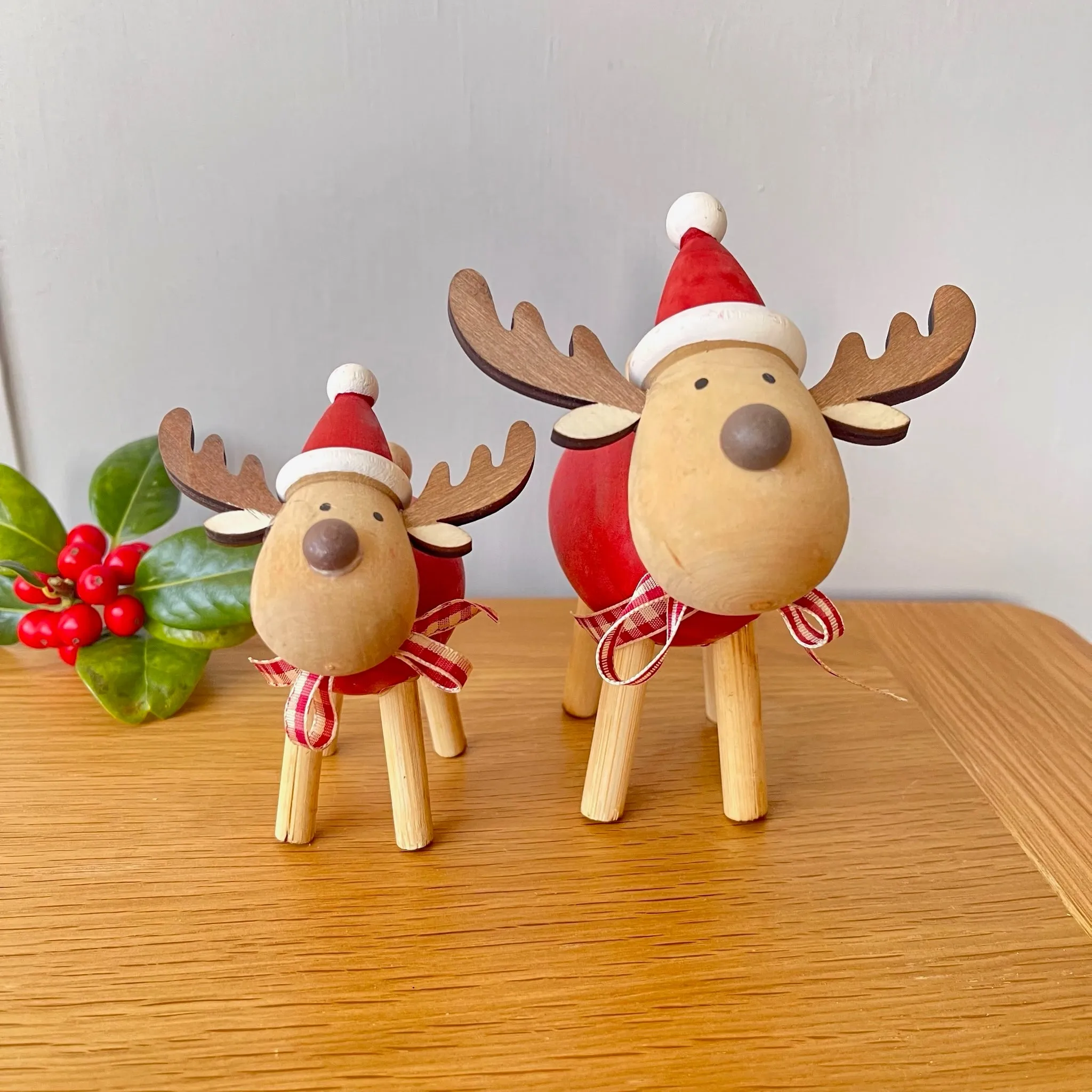 Mummy And Baby Wooden Reindeer Pair