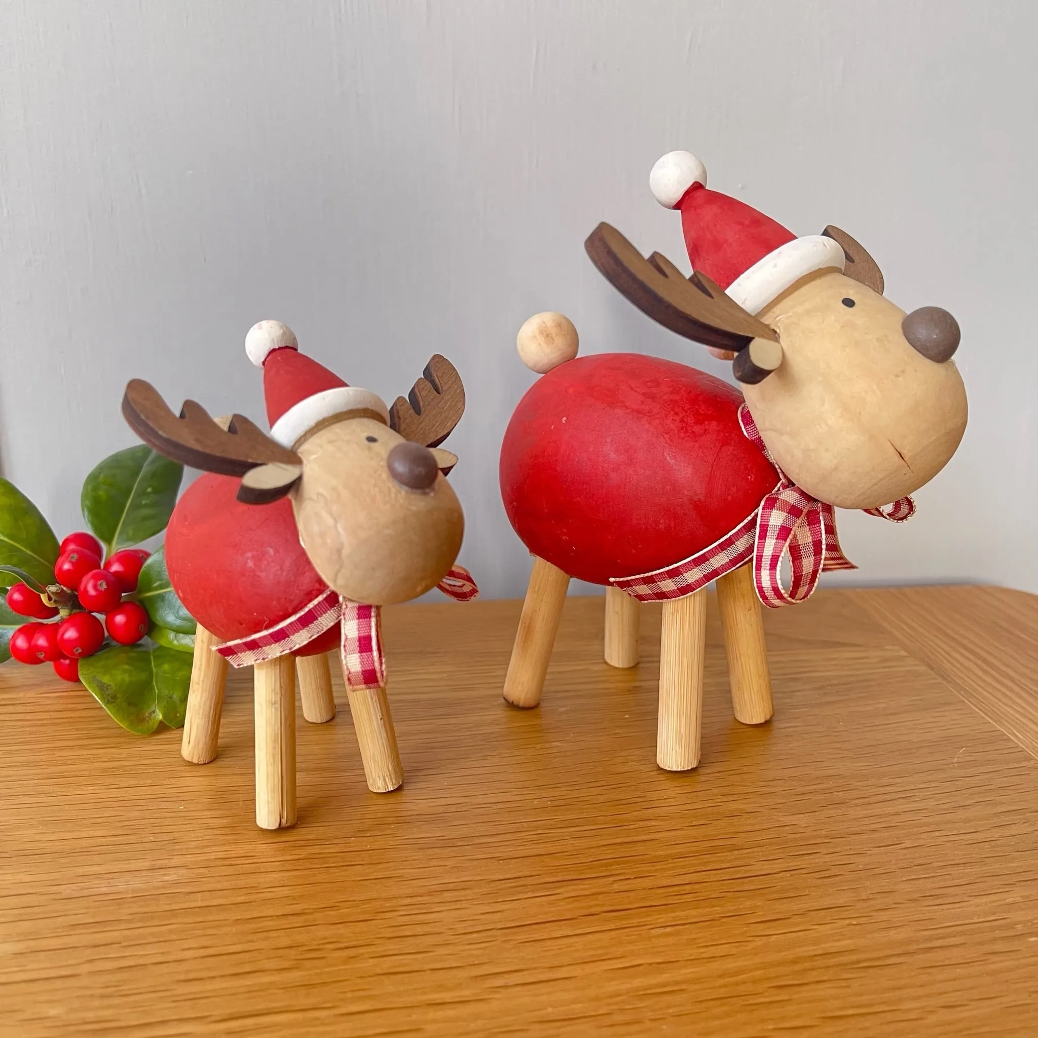 Mummy And Baby Wooden Reindeer Pair
